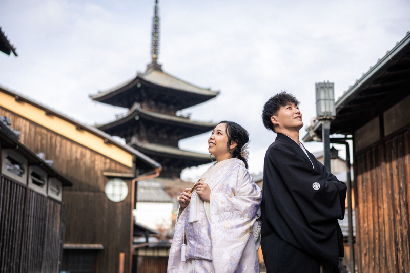 八坂の塔付近にて和装ロケ