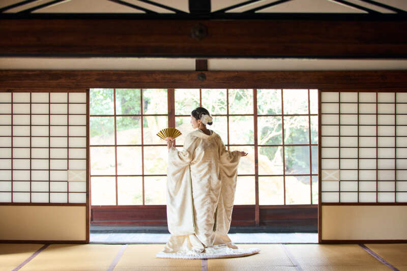色小物は組み合わせ次第で色んなイメージになります!