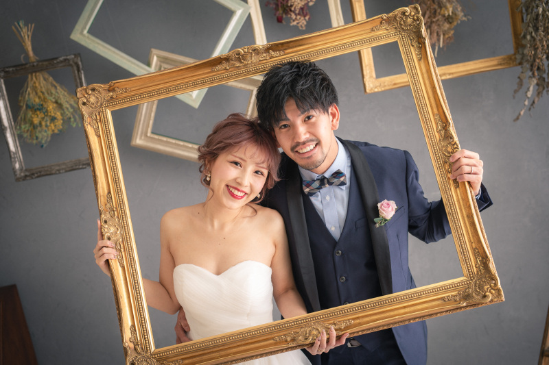 グレーの壁バックでオシャレに♡