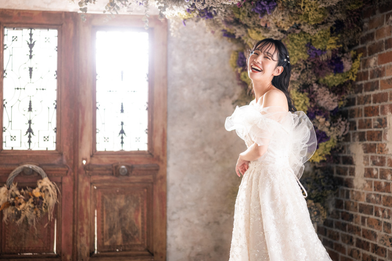 7/1~8/31<6月末までの予約で>【平日6万円OFF 土日祝5万円OFF】洋装1点+スタジオ 69,000円