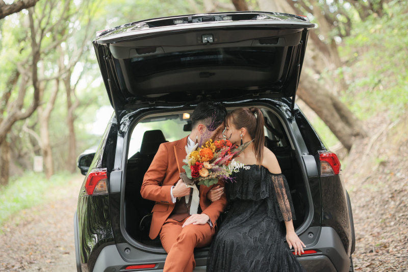 ブラック×テラコッタ