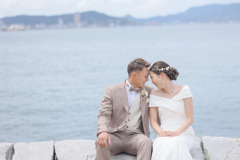 ブラウンタキシード×ウエディングドレス