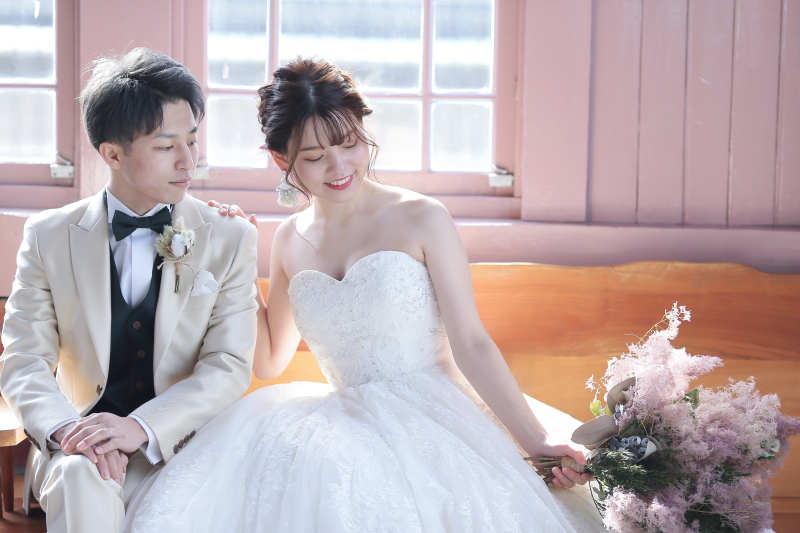 ベンチに座って