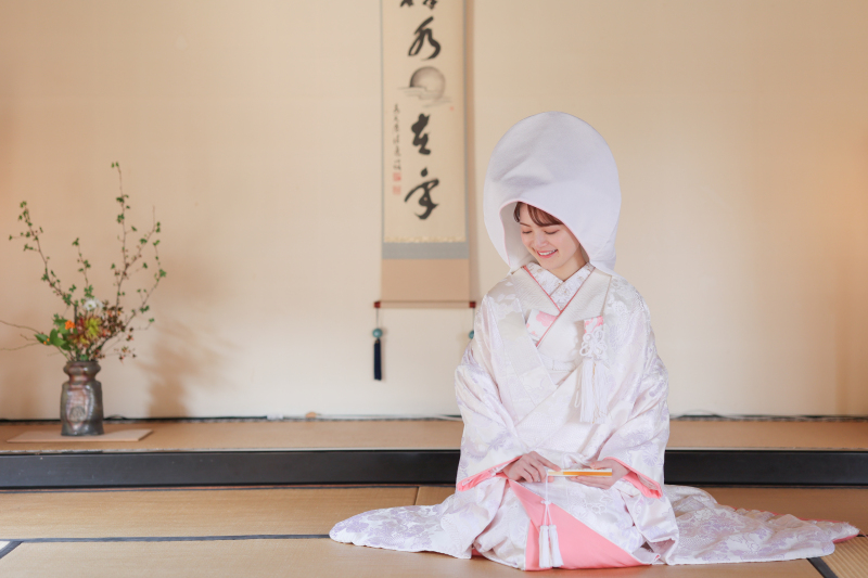 綿帽子をかぶって