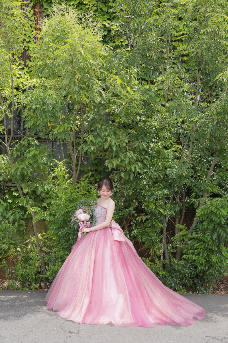 甘すぎないローラアシュレイのドレス