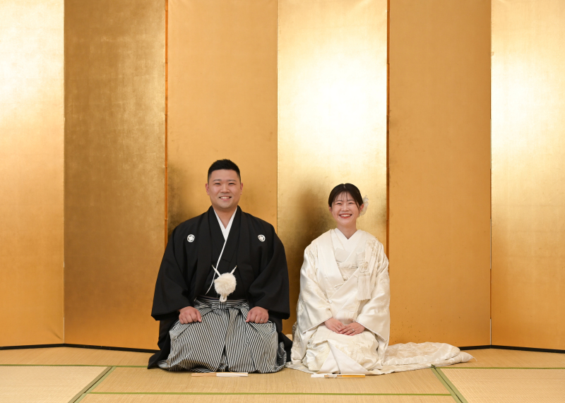 華雅苑ならではの和装&金屏風でしっかりめに♪