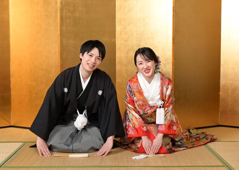 定番の金屏風も