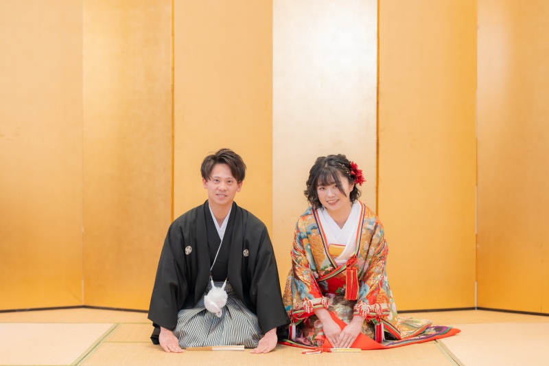 白無垢ではラフに