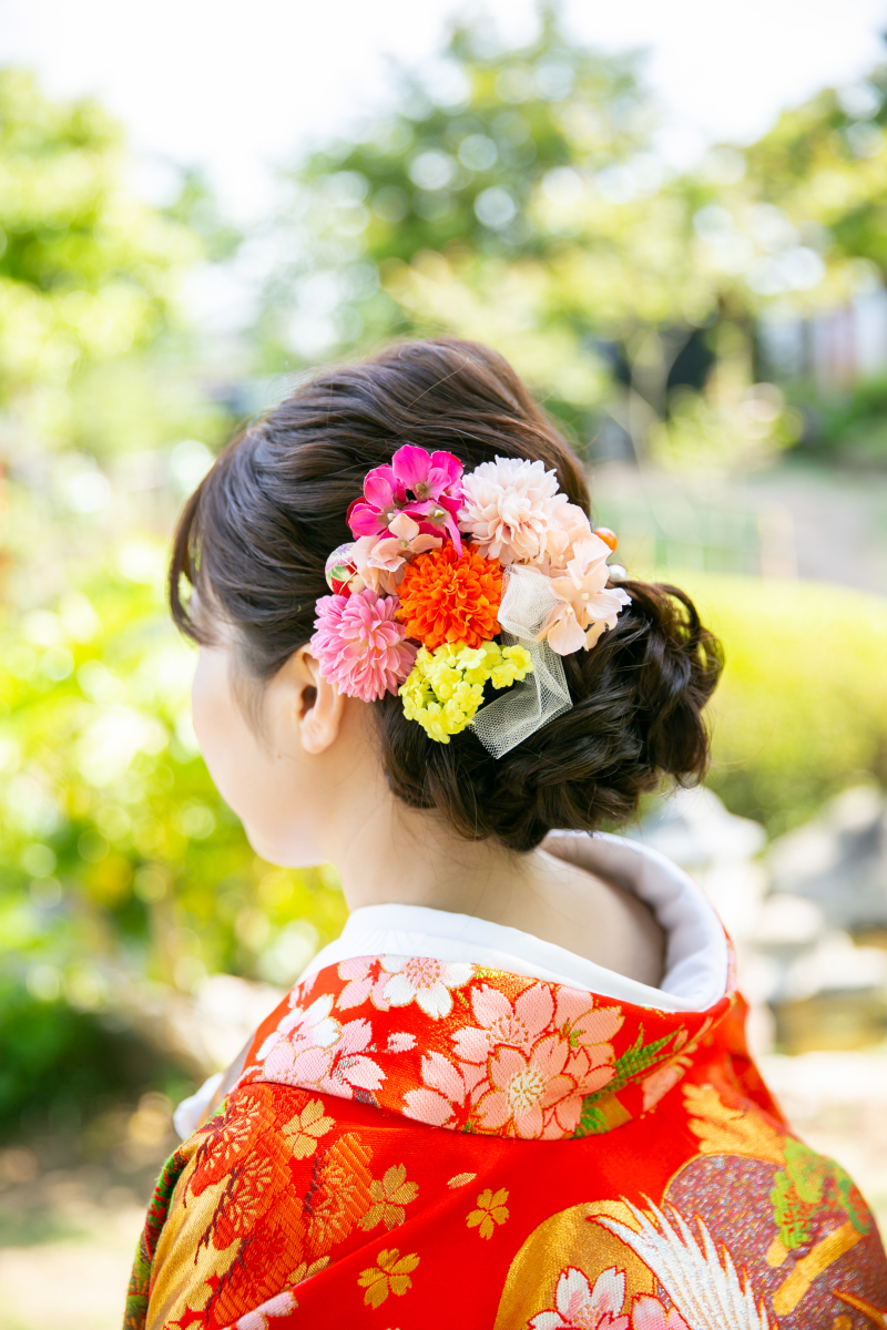 カラフルな色合いで