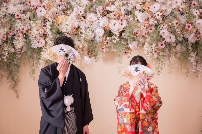 顔隠しショットはもはや定番