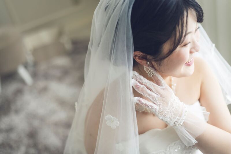 洋装にお着替えをしチャペルでの撮影スタート!!