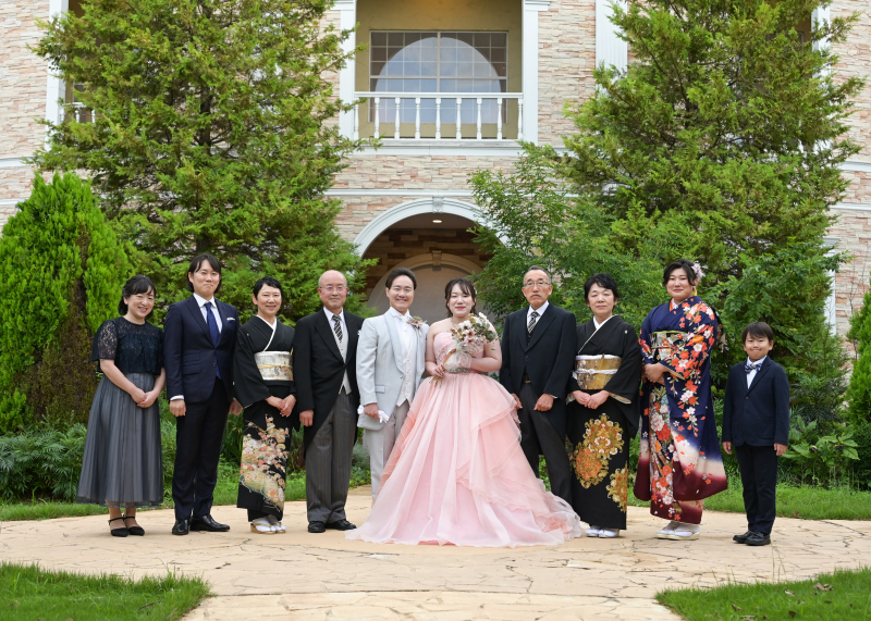 ラストカットはカラードレスで