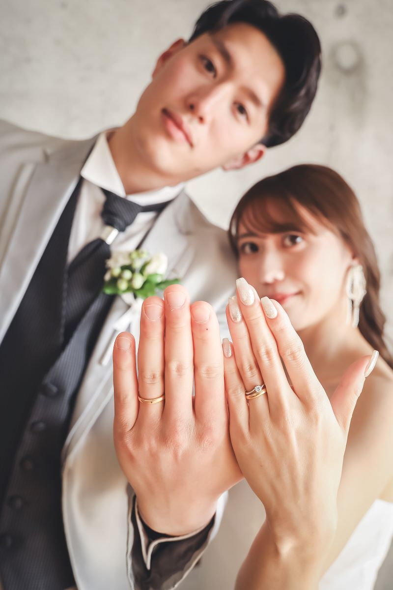 結婚指輪をメインで