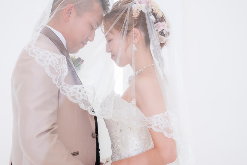 【12月撮影・ドレススタジオ】1着(データ80カット)背景6種＊衣裳は40着～選択/グレードアップ料なし＊データ最短3日後納品