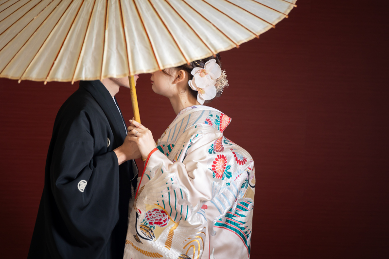 【12月撮影・和装とドレス・スタジオ】(データ120カット)背景8種＊衣裳は40着から選択/グレードアップ料なし＊