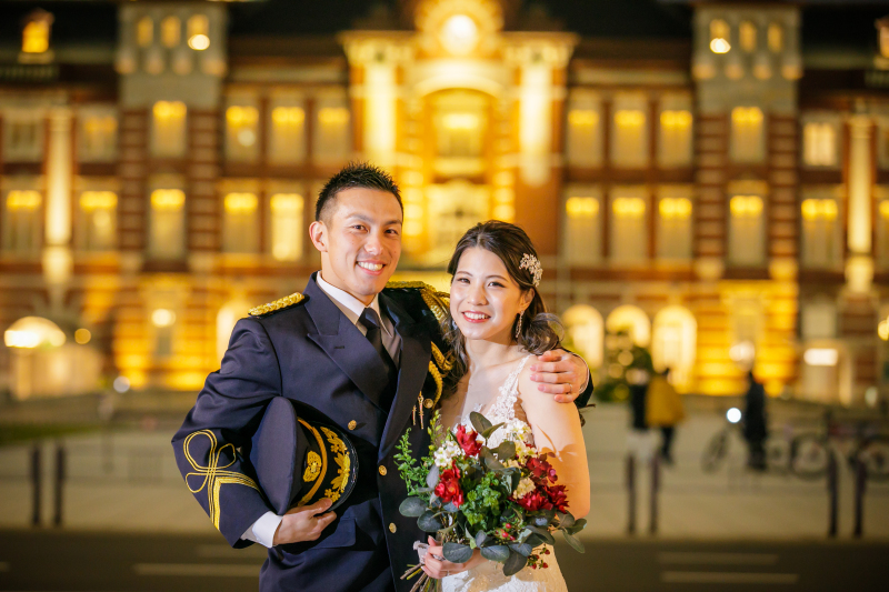 東京駅前にて☆