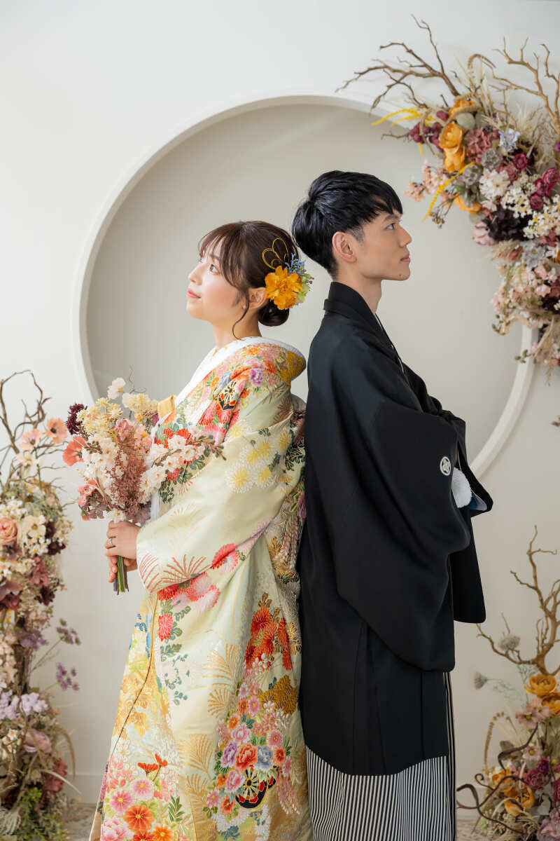 背景ブースを移動して背中合わせショット