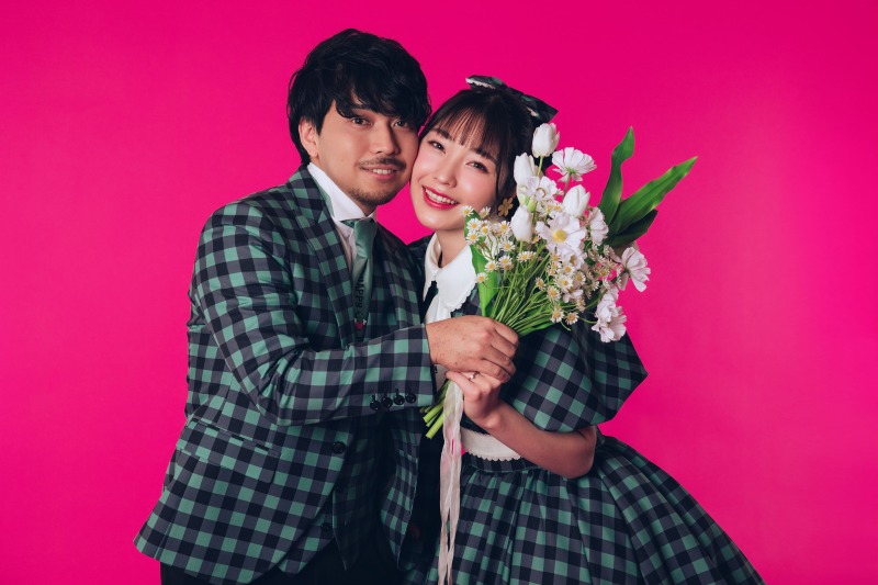 お顔をぎゅっと寄せ合って♡