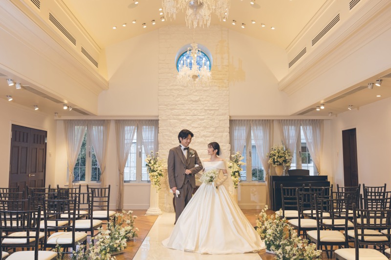 本格的なチャペルでのフォトウエディング