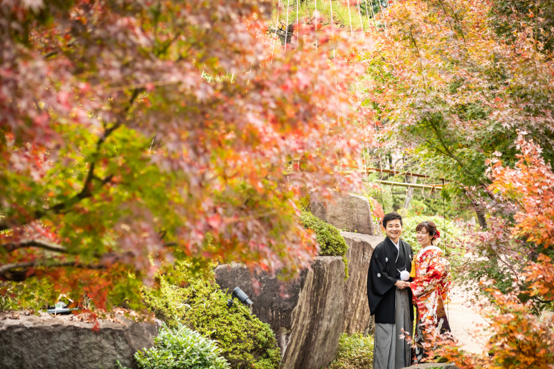 色鮮やかな紅葉に囲まれて＊