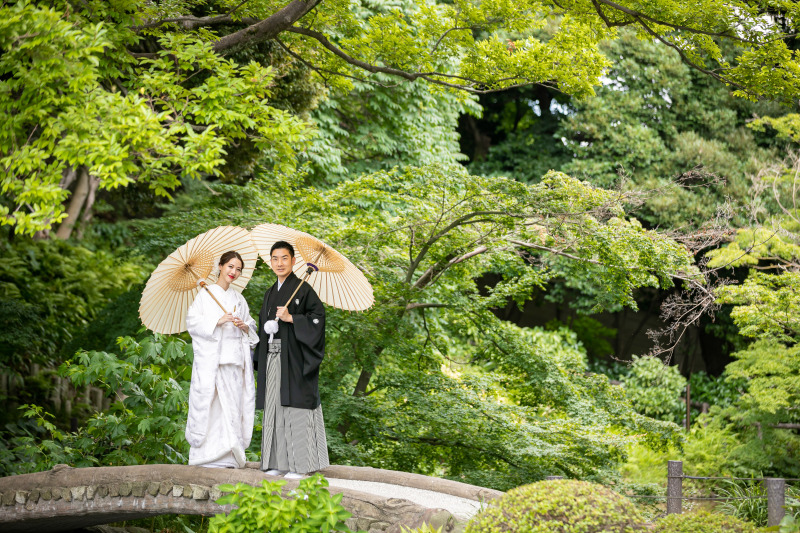 石橋の上で