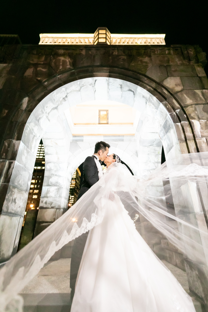 丸の内前撮りの定番、和田倉門で