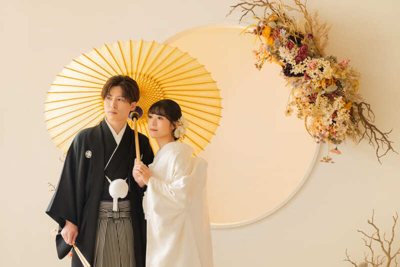 番傘を活用した和な雰囲気のワンショット