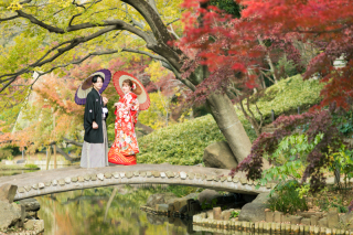 【紅葉キャンペーン2025／都内日本庭園ロケーションフォト】フォトレイトからのお申込み限定で追加20カットプレゼント中♪