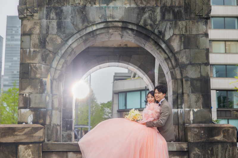 ＼Photorait限定プラン／【洋装】丸の内ロケーション （衣裳選び放題＆データ80カットお渡し）