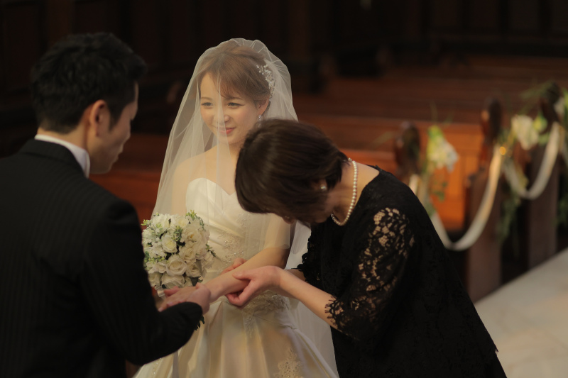 ご新郎様へ手渡しで♪