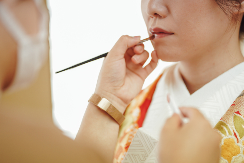 ヘアメイクからスタート