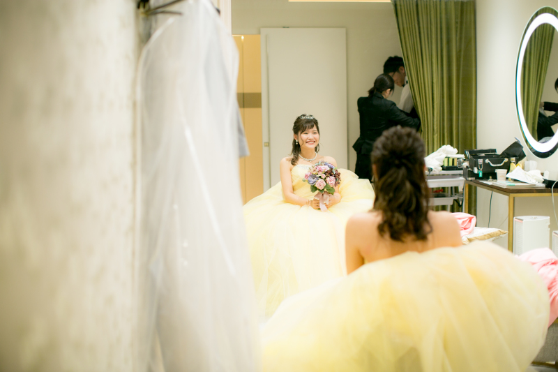 9:30~ヘアメイク準備 11:00~車で移動