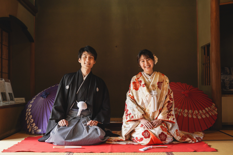 建物の中で撮影スタート