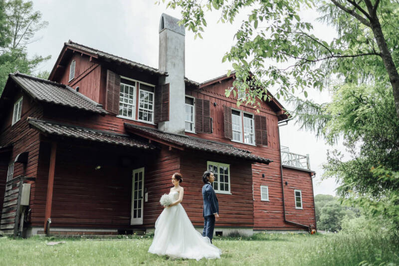 【軽井沢フォトウェディング】ロケーションフォト(全データ込み)|澄んだ空気と緑豊かな自然が彩る軽井沢リゾートを楽しみながら撮影