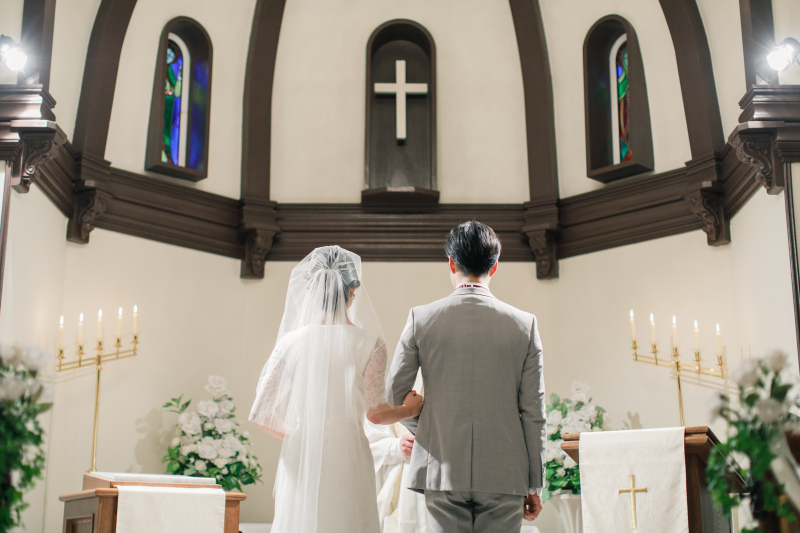 【軽井沢フォトウェディング】チャペルフォト(全データ込み)|神秘的な森の中にあるチャペルで、まるで結婚式のような撮影