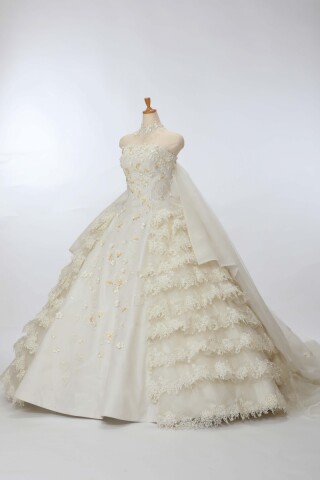 BCK　オフホワイト・ゴールド