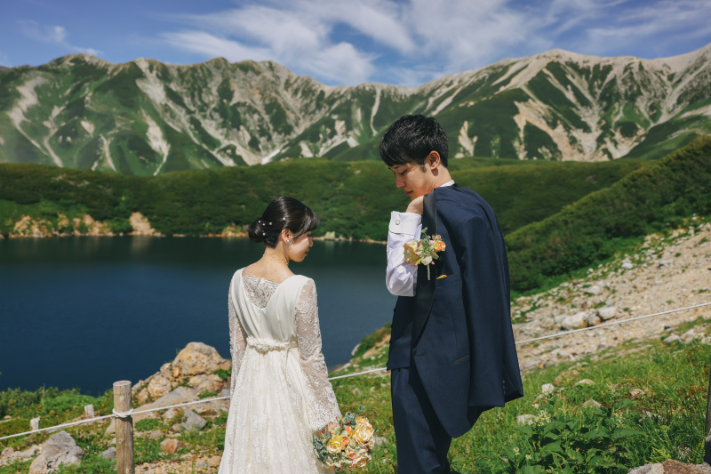 8月4日限定!残り1組☆チャーターバスで行く、立山室堂 洋装ロケーションフォト【WARAKUから立山直行。ぜひ家族もご一緒に】