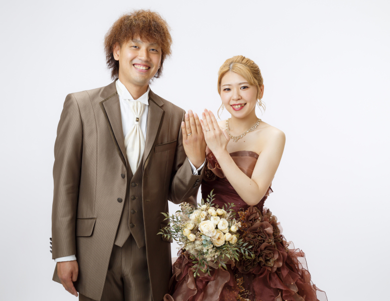 スタジオ和洋装【ドレスと着物 の2点プラン!】40カットデータ付き