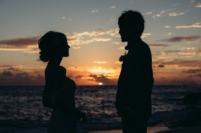 ＊夕陽をバックに