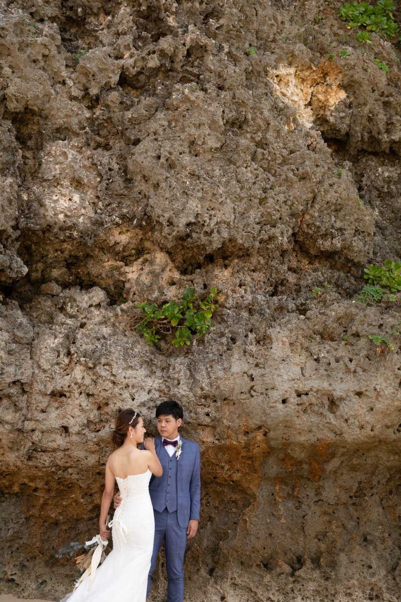 ＊大きな岩と...＊