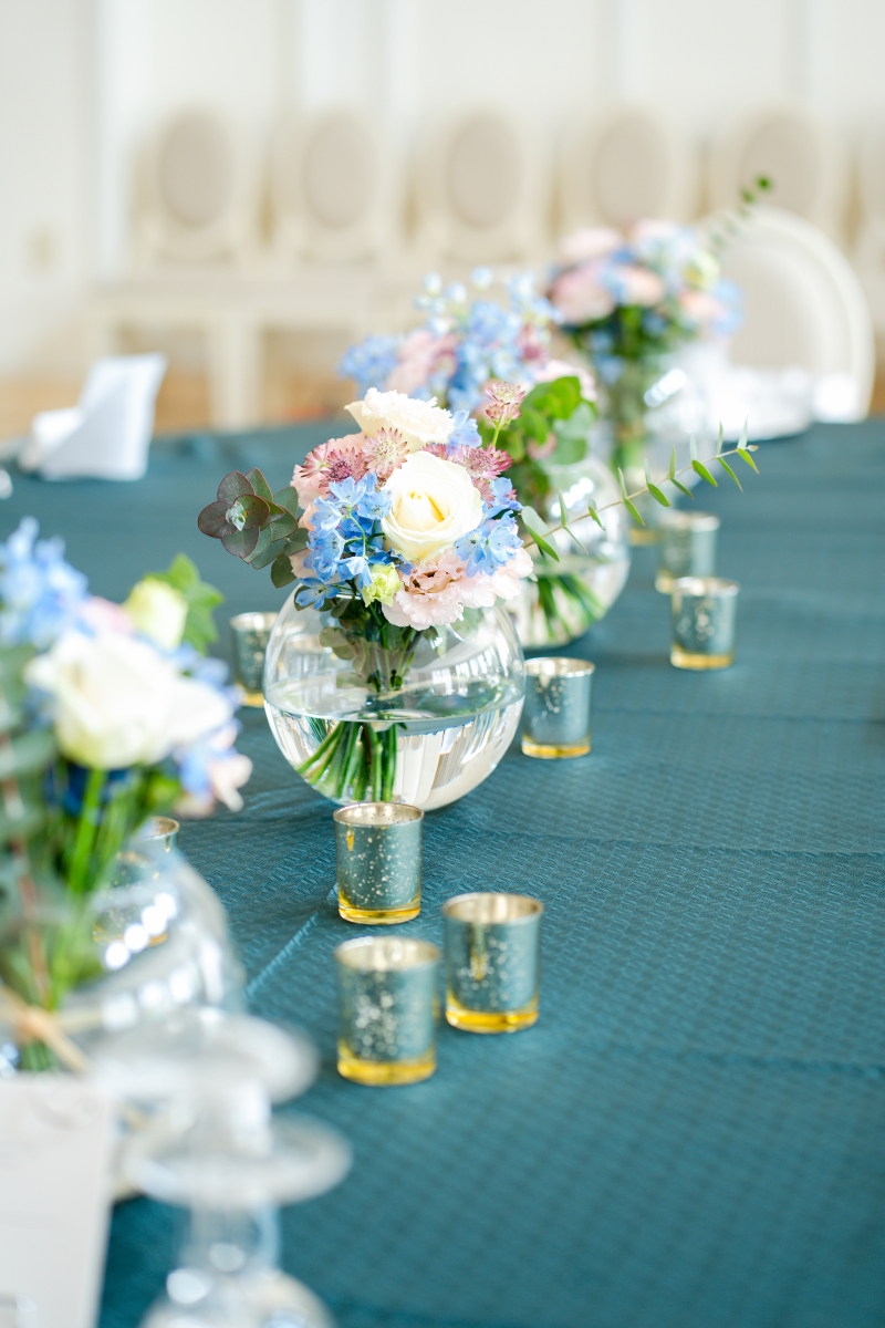 結婚式のような雰囲気で