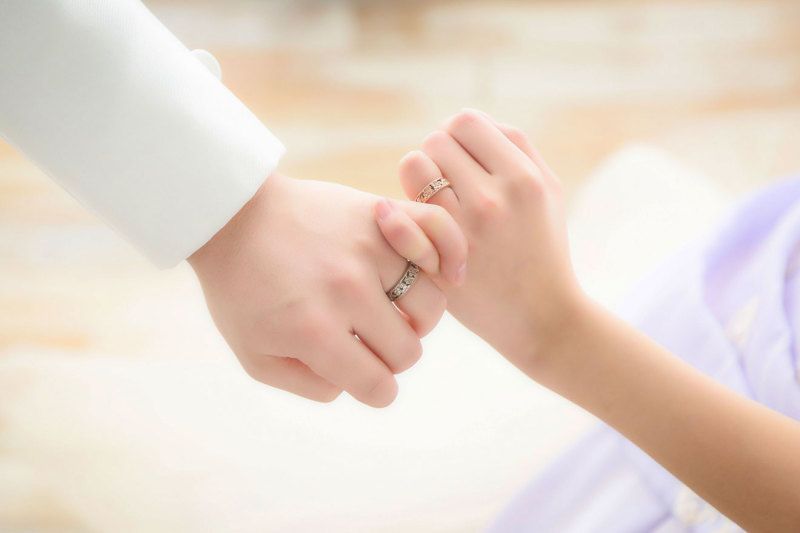 愛を誓った二人は...