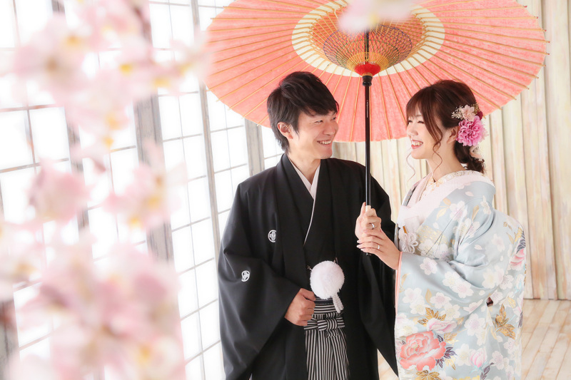 ほほ笑みを交わして