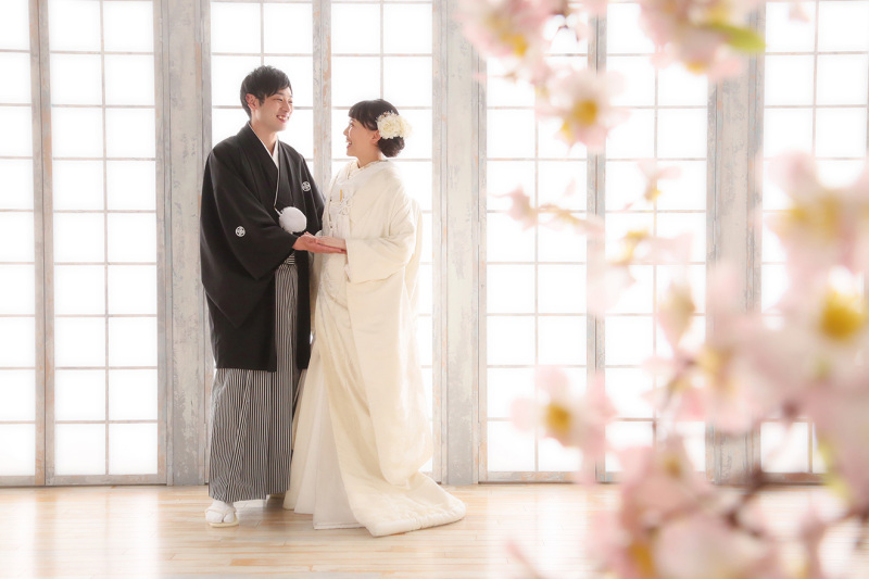 手を取り合って♡