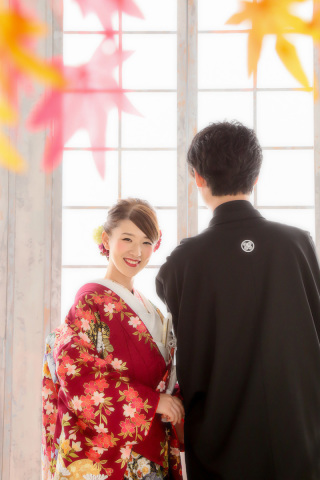 スタジオで紅葉フォトも