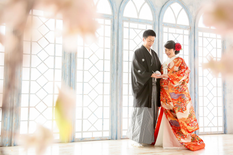 手を取り合って♡