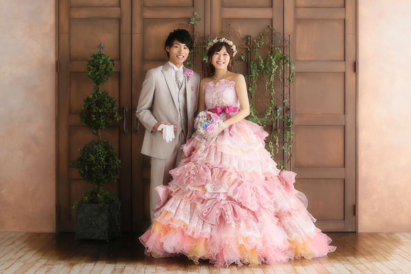 カラードレスでロマンティックに