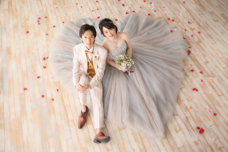 花びらを散りばめて