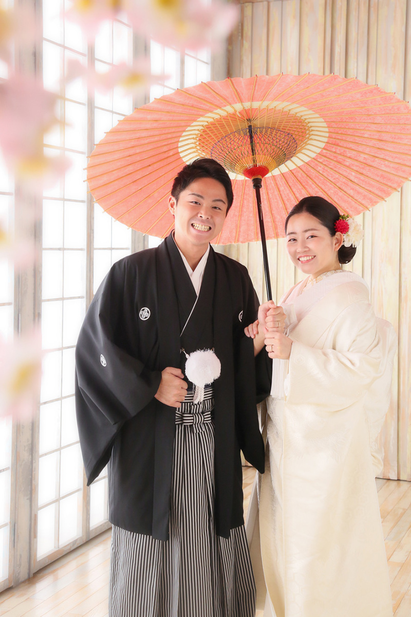 和傘で華やかに