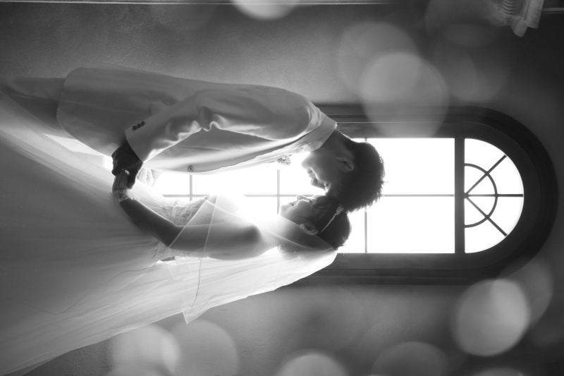 モノクロ空間で2人だけの世界